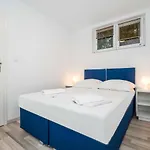 Mediteran Travel Mobile Homes Miran * Pirovac