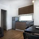 Mediteran Travel Mobile Homes Miran Pirovac
