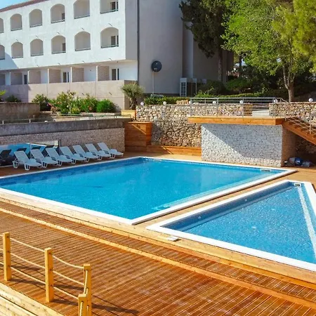 Mediteran Travel Mobile Homes Miran Pirovac