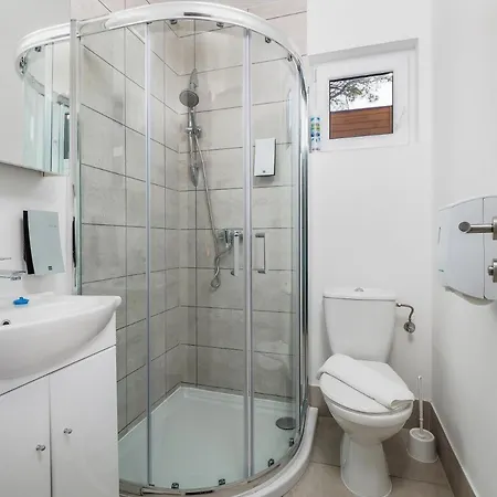Mediteran Travel Mobile Homes Miran Kamp alanı *
