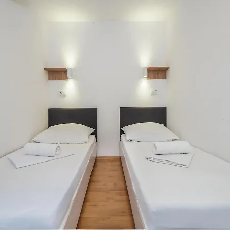 Mediteran Travel Mobile Homes Miran