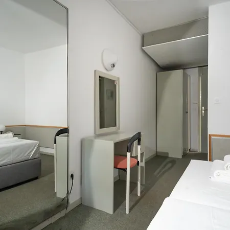 Mediteran Travel Mobile Homes Miran Pirovac