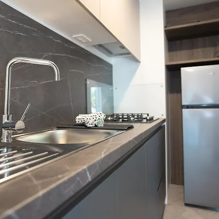 Mediteran Travel Mobile Homes Miran Kamp alanı *