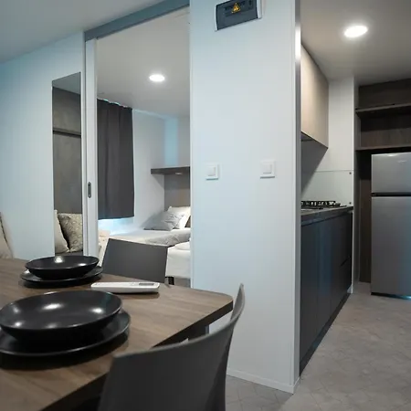 Mediteran Travel Mobile Homes Miran * Pirovac