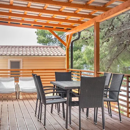 Mediteran Travel Mobile Homes Miran Pirovac