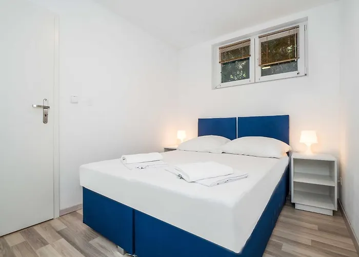 Mediteran Travel Mobile Homes Miran * 피로바츠