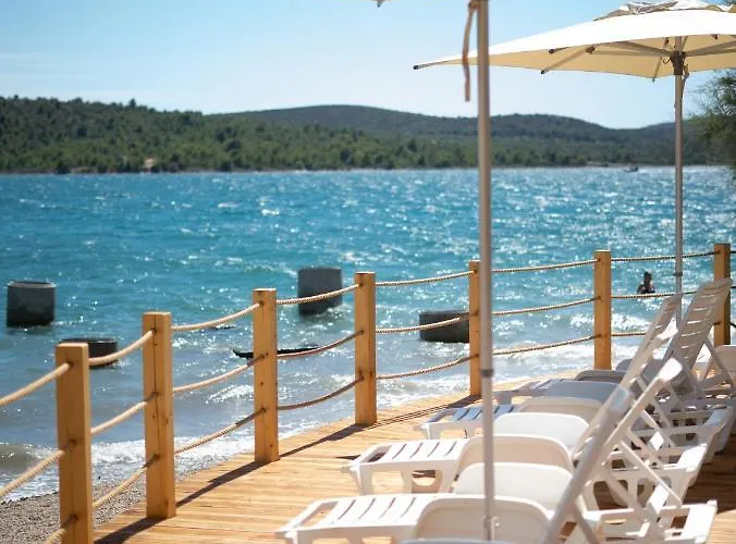 Mediteran Travel Mobile Homes Miran 캠프장 피로바츠