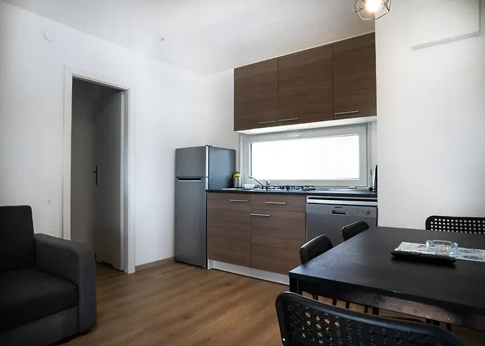 Mediteran Travel Mobile Homes Miran 피로바츠