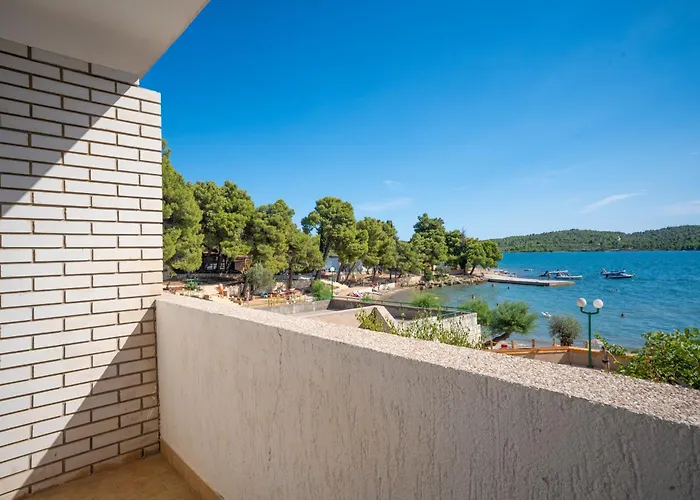 캠프장 Mediteran Travel Mobile Homes Miran 피로바츠