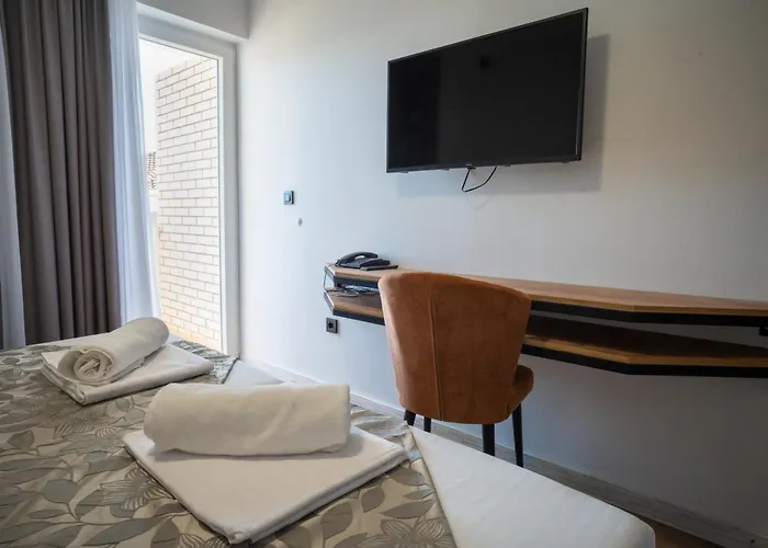 Mediteran Travel Mobile Homes Miran * פירובאץ