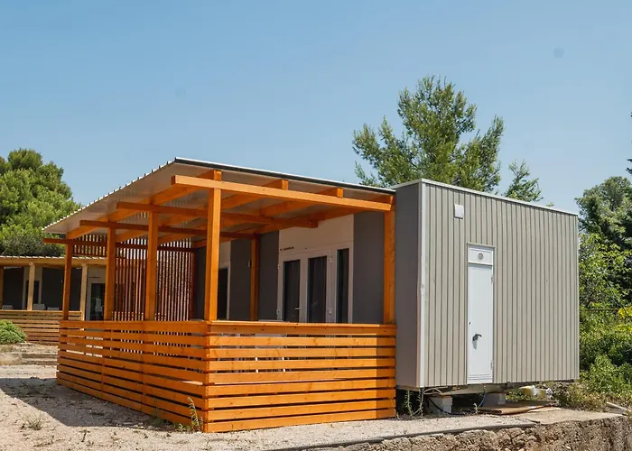 אתר קמפינג Mediteran Travel Mobile Homes Miran פירובאץ