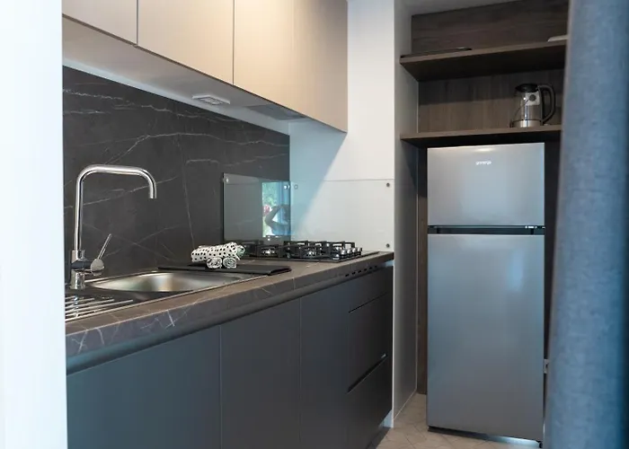 Mediteran Travel Mobile Homes Miran אתר קמפינג