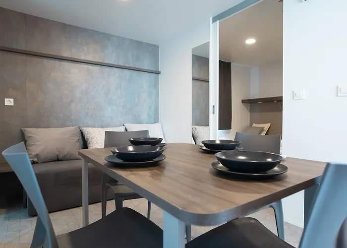 캠프장 Mediteran Travel Mobile Homes Miran