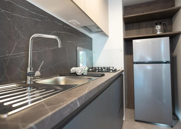 Mediteran Travel Mobile Homes Miran אתר קמפינג *